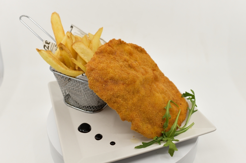 Șnitel de porc / Pork schnitzel (fără garnitură)