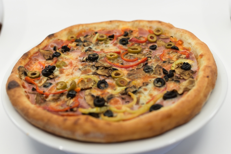 Pizza capriciosa