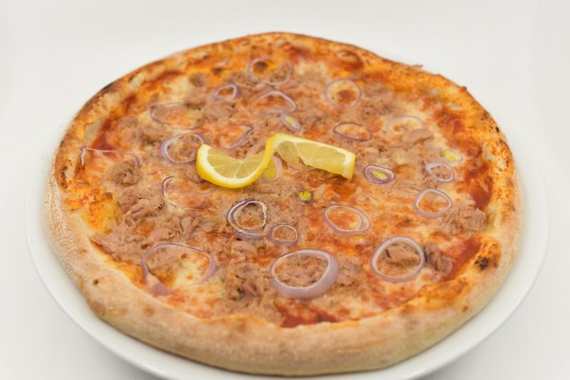 Pizza tonno e cipole
