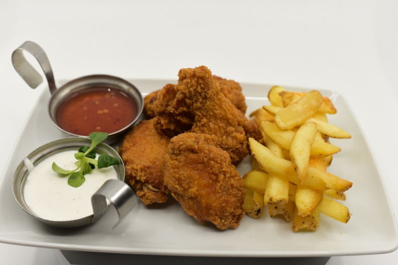 Aripioare picante / Spicy wings (fără garnitură)