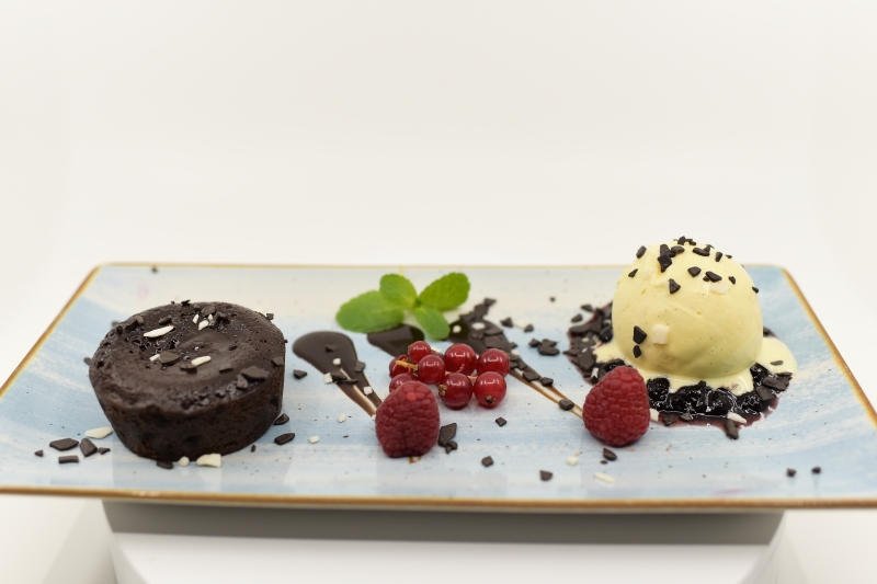 Lava cake cu înghețată / Lava cake with ice cream